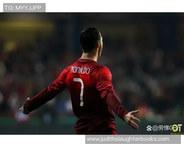 黑色足球明星的传奇故事与他们在绿茵场上的辉煌成就