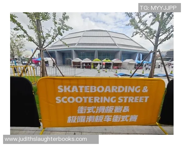 极限运动嘉年华点评:西安滑板队的灵活性表现